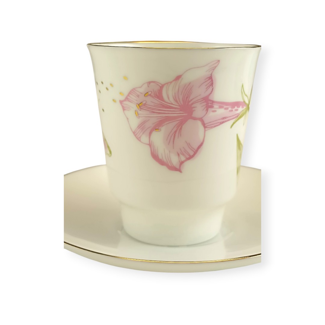 Tassa i platet Imperial Porcelain Sant Petersburg, sèrie 1744, forma Tulip, “Red Butterflies” - Imatge 3